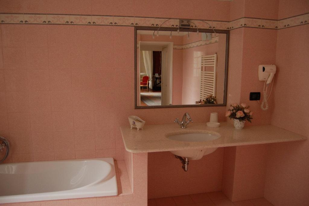 Palazzo Tucci D'epoca 4*