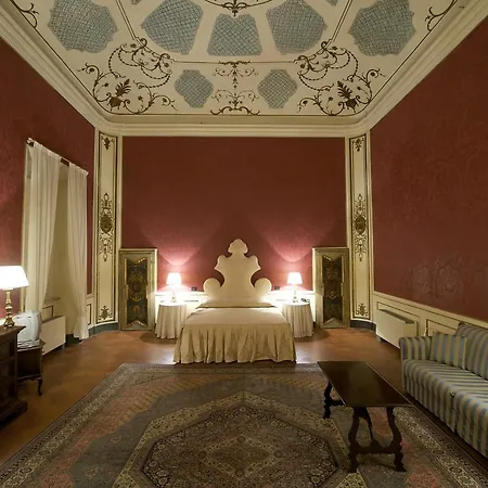 Bed and Breakfast Palazzo Tucci Residenza D'Epoca Lucca Exterior foto