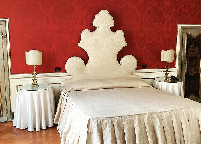 Palazzo Tucci Residenza D\'Epoca