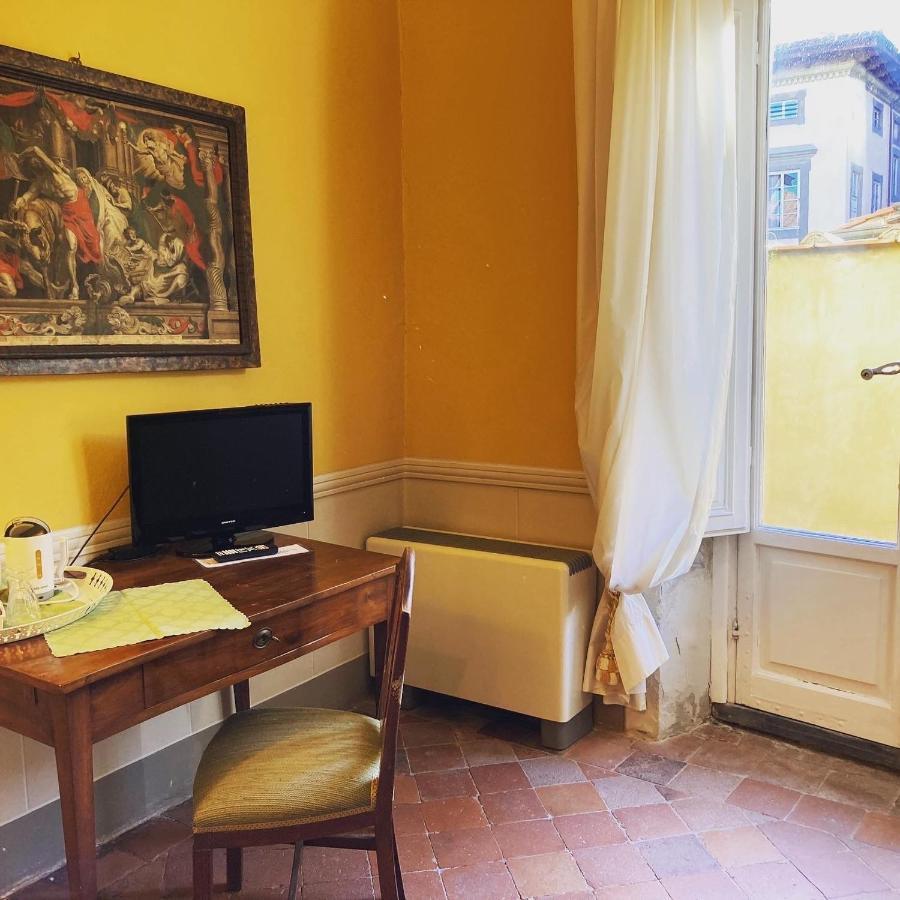 Palazzo Tucci Residenza D'epoca Bed and breakfast 4*
