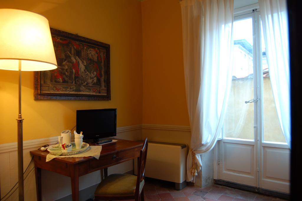 Palazzo Tucci Residenza D'epoca Bed and breakfast 4*