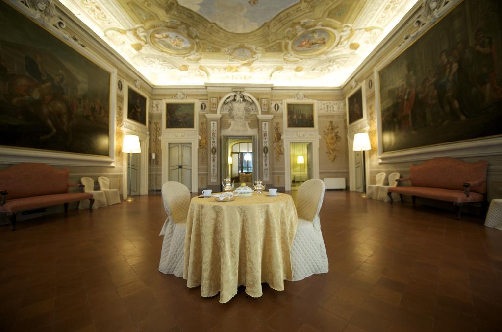 Bed and breakfast Palazzo Tucci Residenza D'epoca 4*