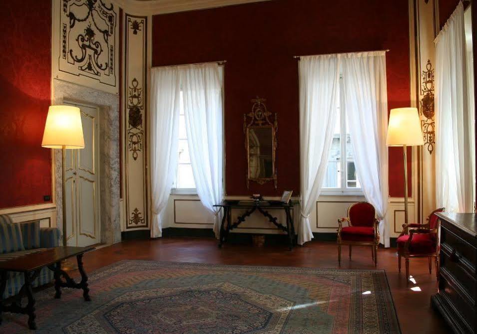 Palazzo Tucci Residenza D'epoca Bed and breakfast 4*