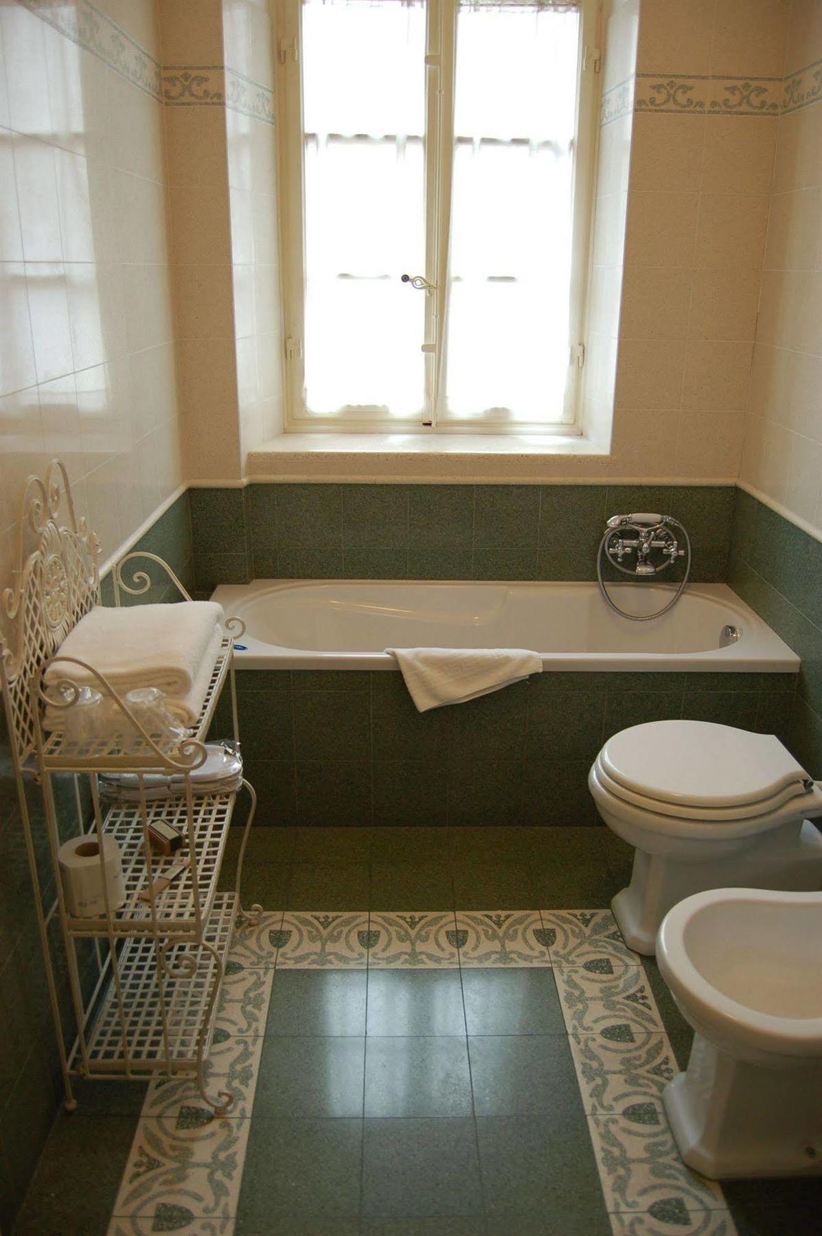 Palazzo Tucci Residenza D'epoca Bed and breakfast 4*