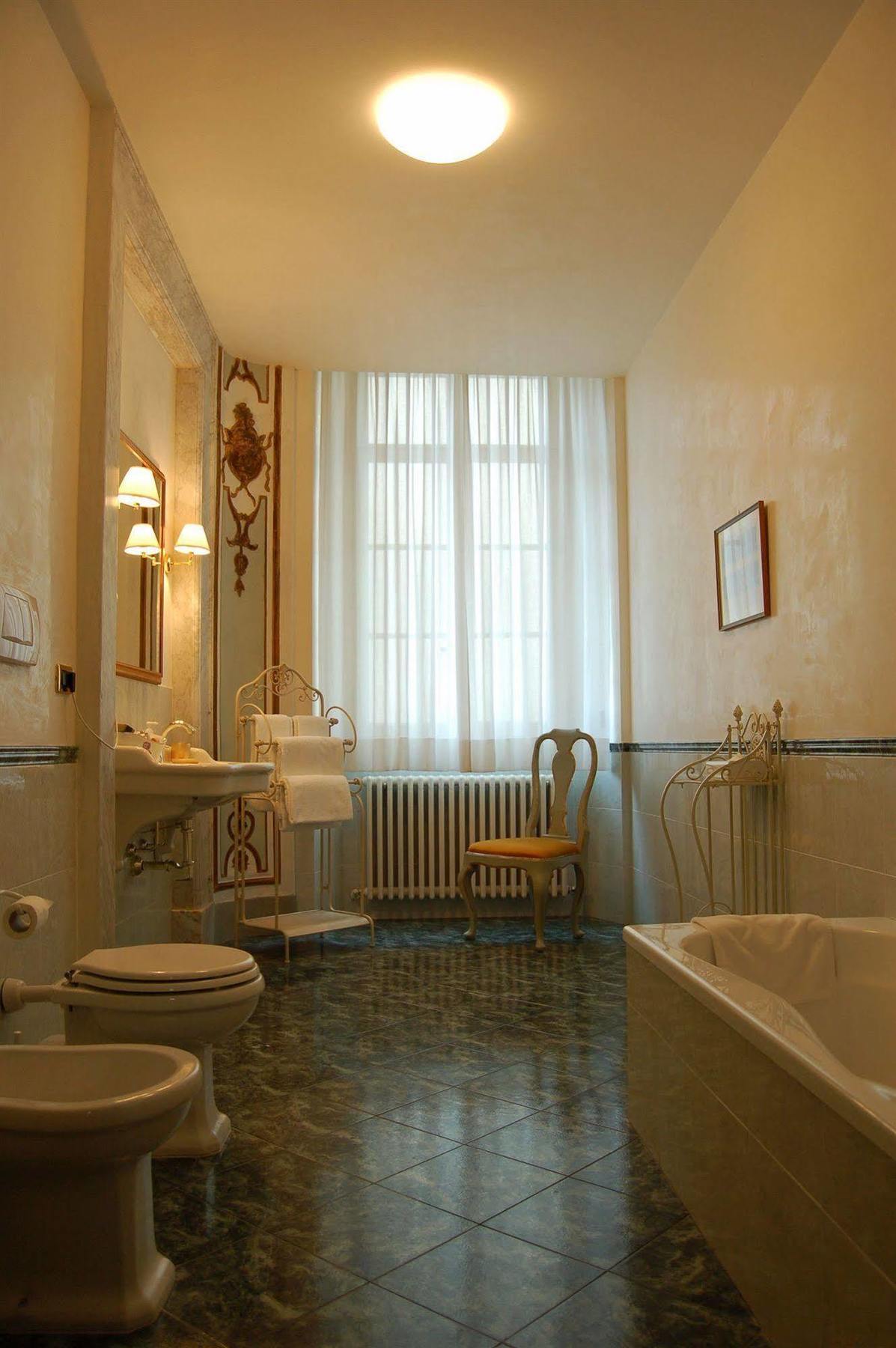 Palazzo Tucci Residenza D'epoca 4* Lucca